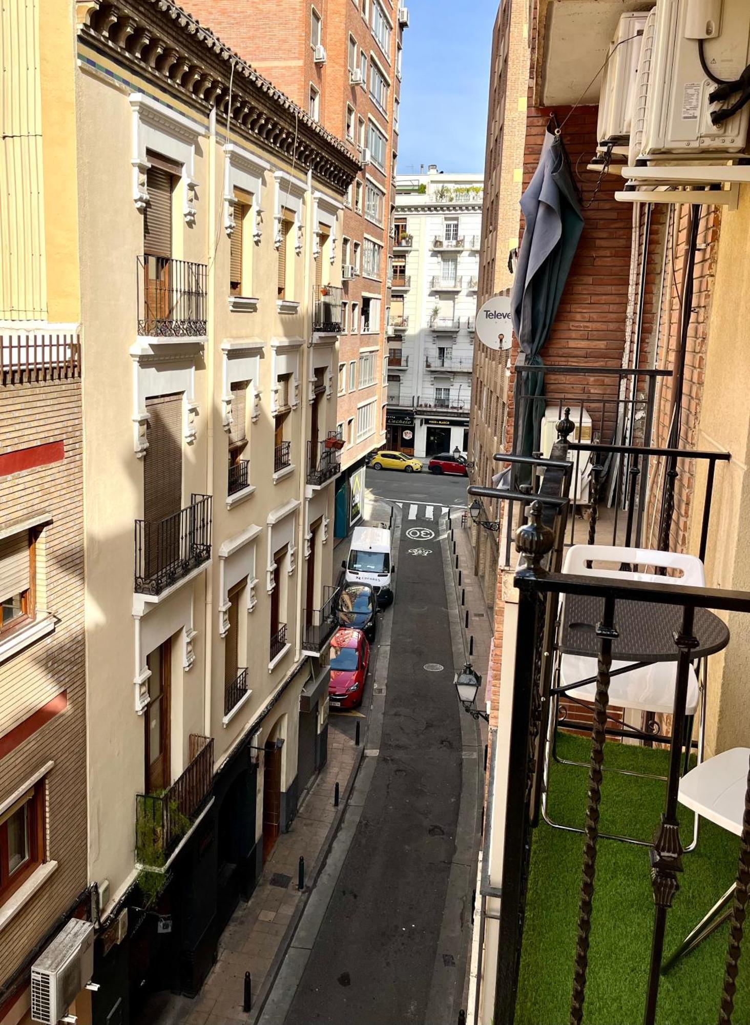 Apartamento Numantino Zaragoza Bagian luar foto